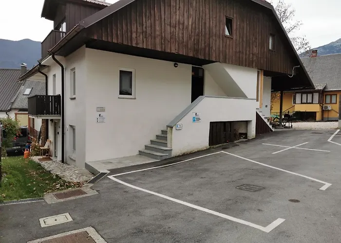Corner Apartments
