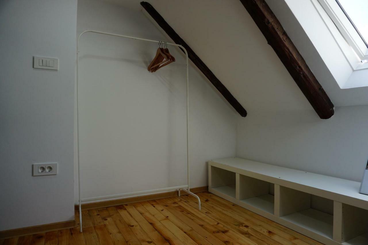 Apartment Corner