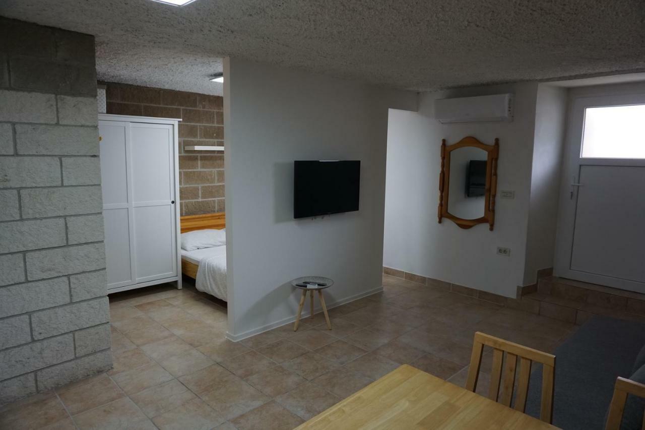 Corner Apartment *
